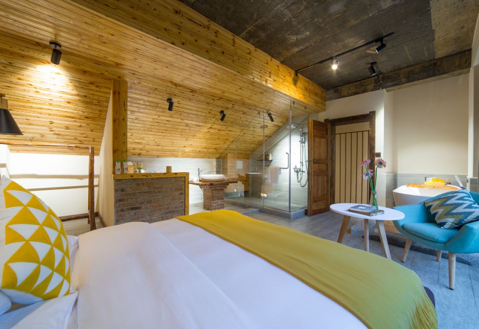 LOFT森林浴缸套房