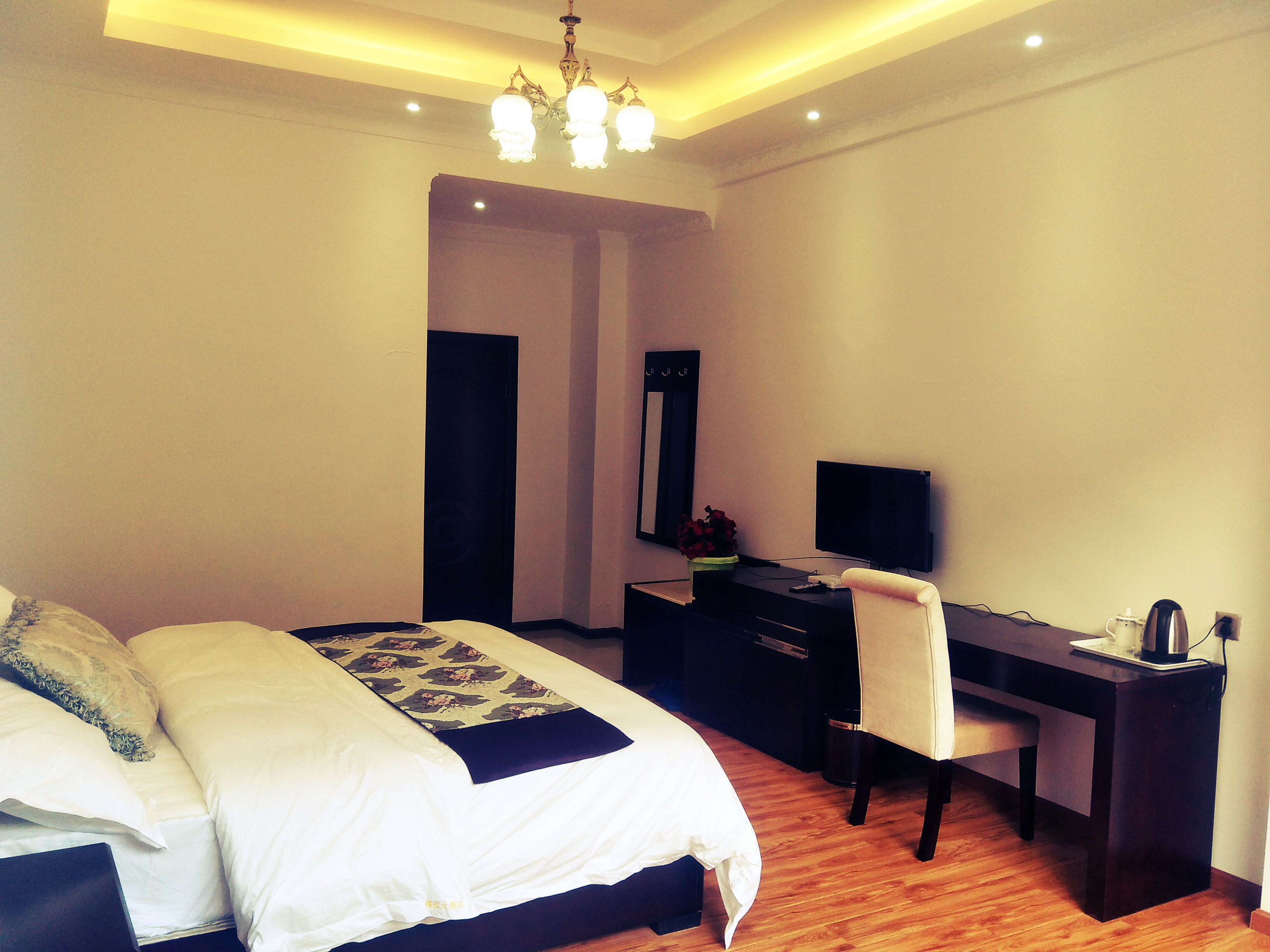 Seda Fuhong HotelKing-size bed room