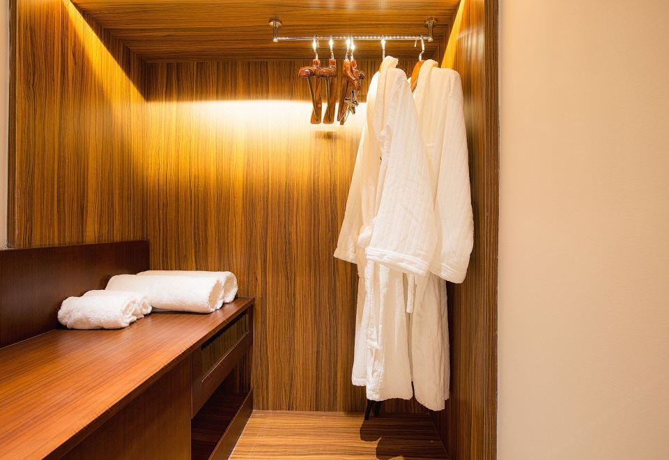 Shui Di Shan Hot Springs ManorDeluxe Suite