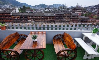 Jiangbei Linjiang Boutique Inn