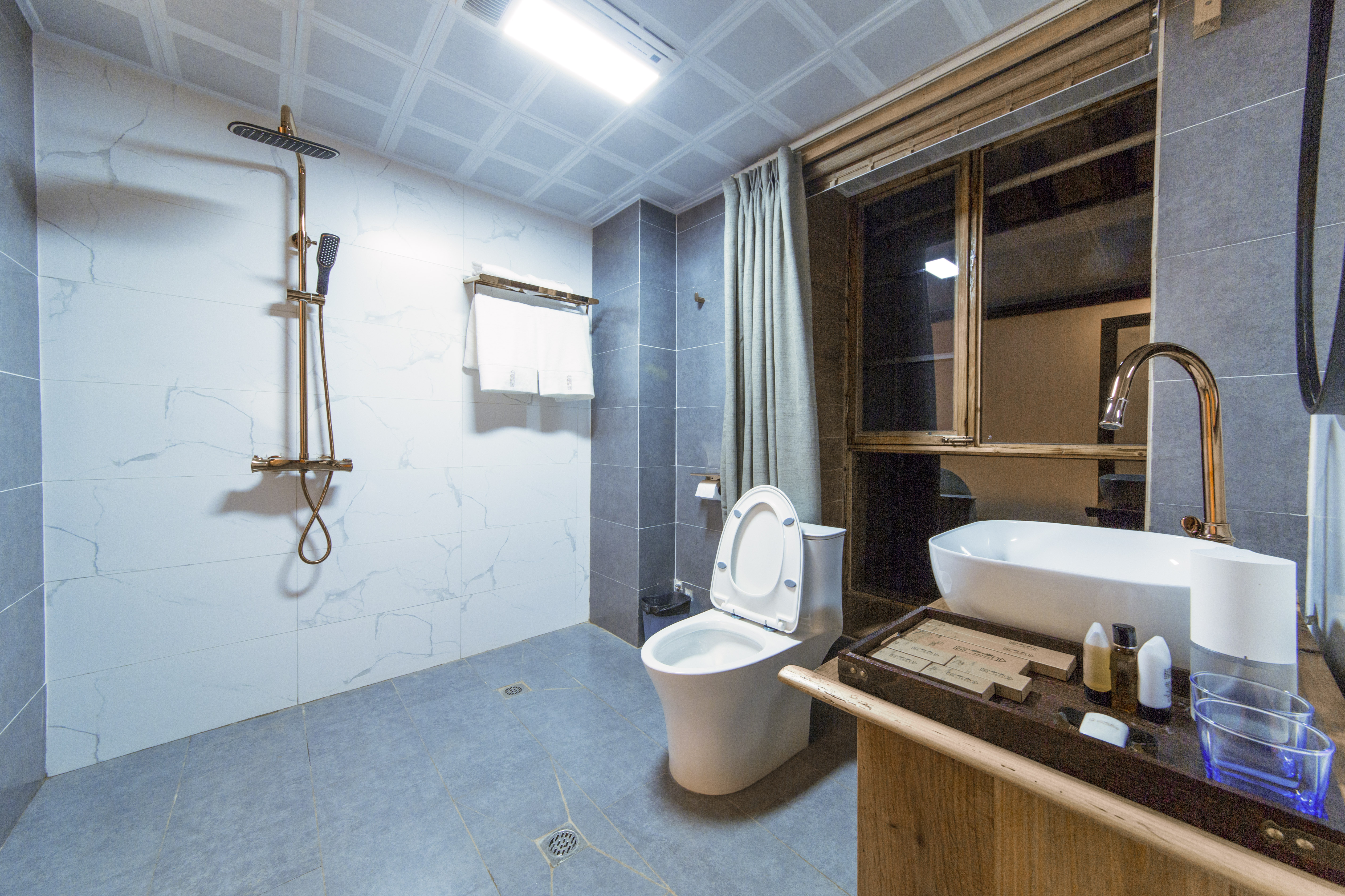 秋分·舒适观景双床房+180°观景+中式茶具