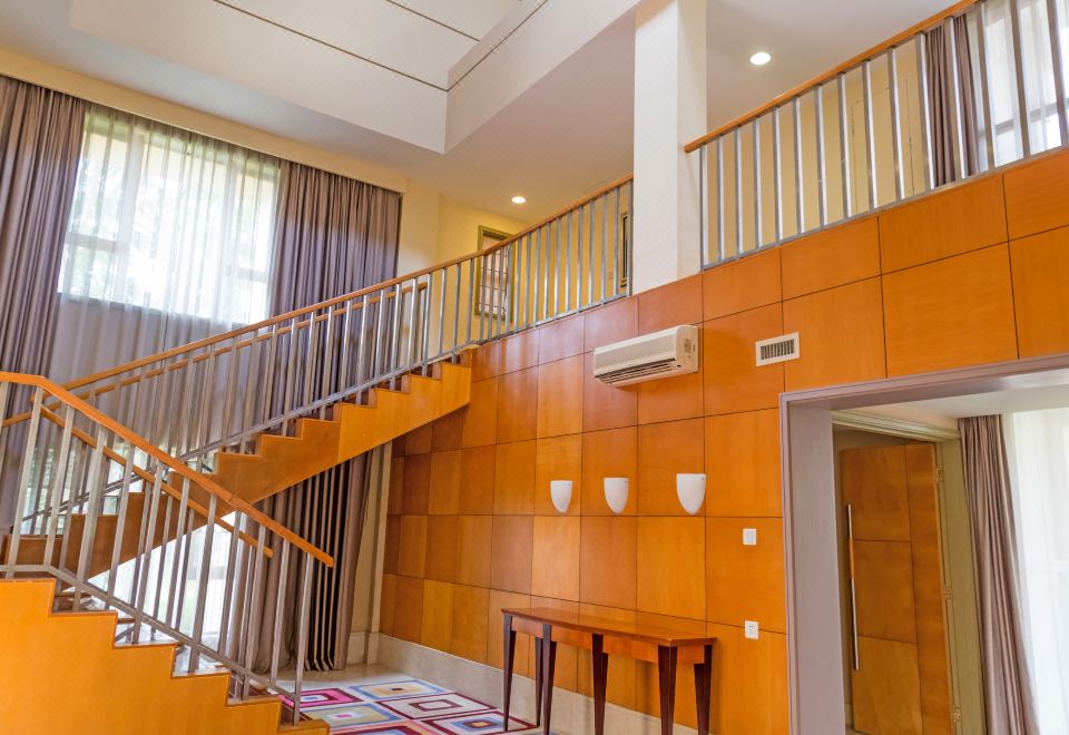 地中海溫泉別墅五房（含私家湯池）