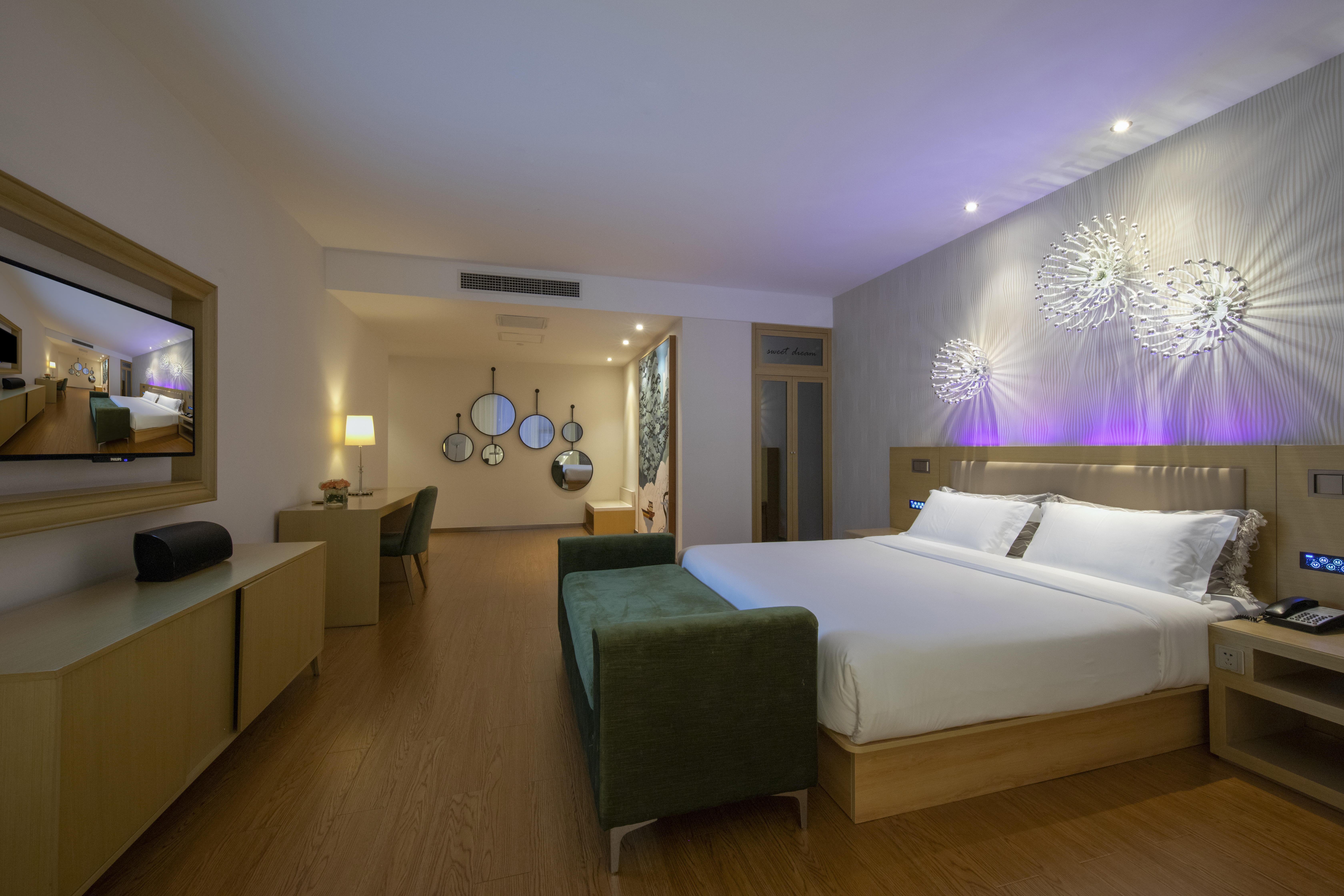 設計師大床房（小冰箱＋深度睡眠枕）