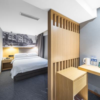 唯庭精智大床房 唯庭強生酒店（上海南京路步行街店）優惠