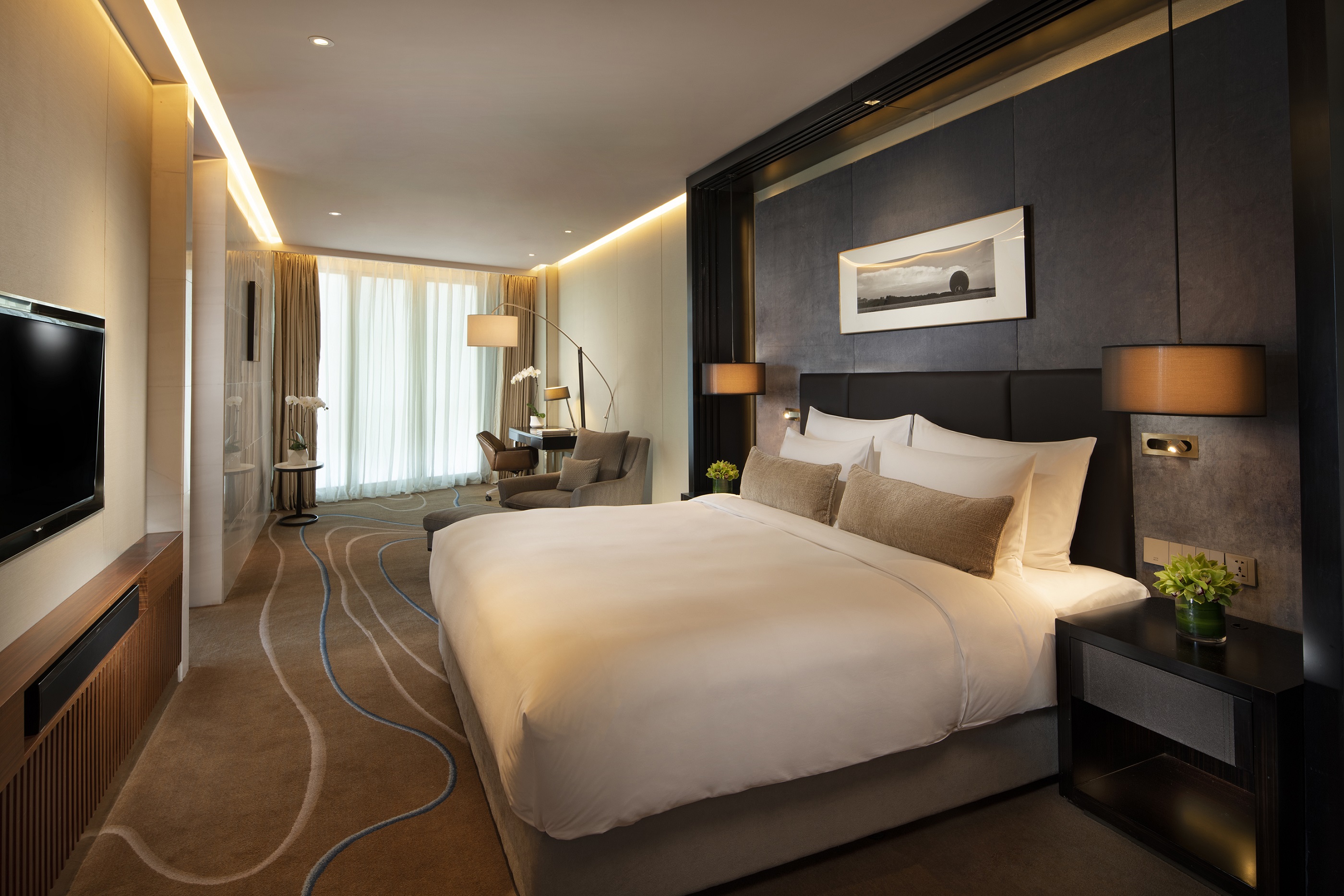 家庭尊荣湖景套房