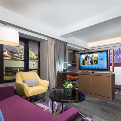 豪華大床房 大連中山希爾頓歡朋飯店優惠