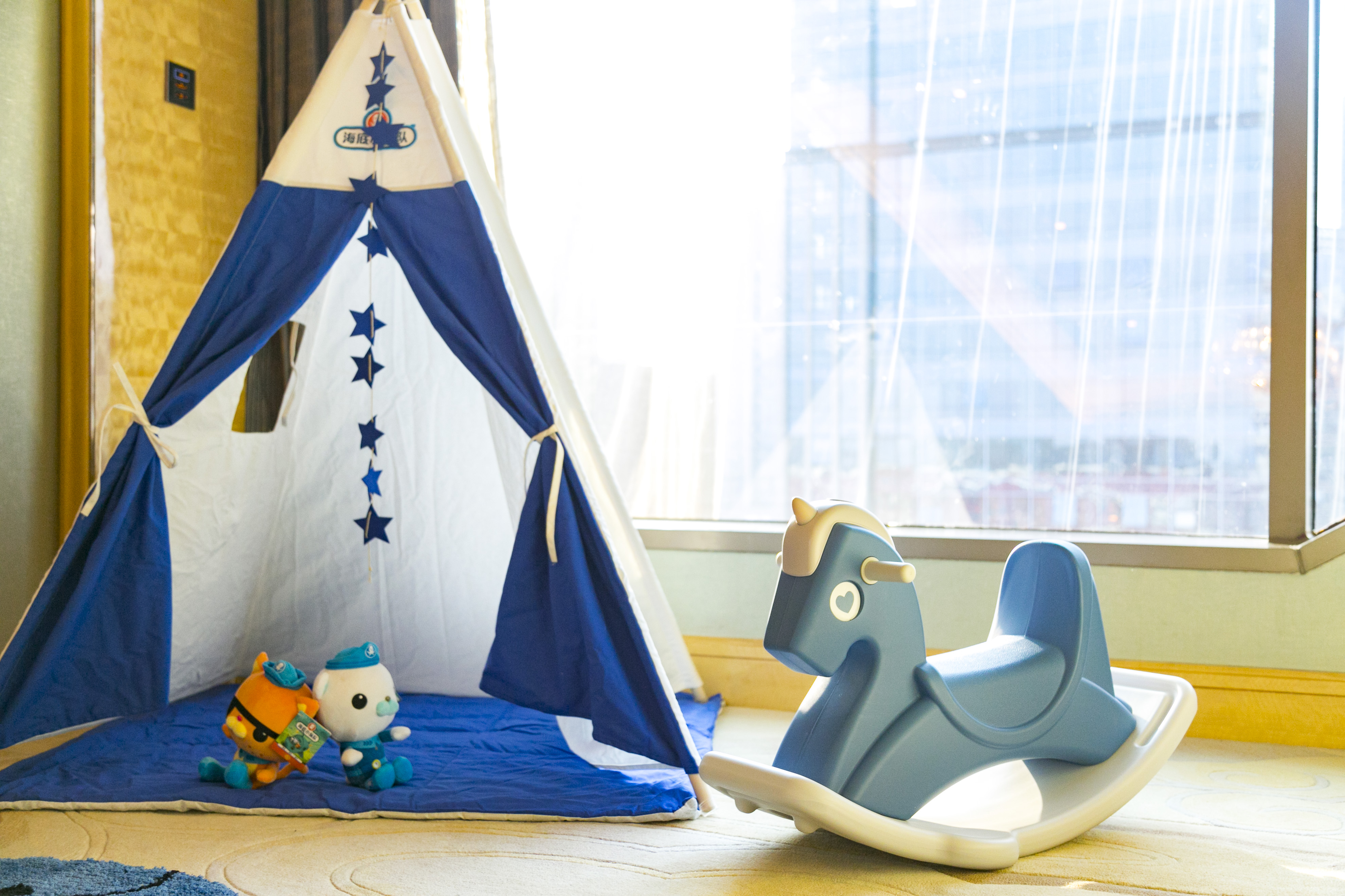 海底小纵队主题亲子房（大空间+大浴缸+特大床）