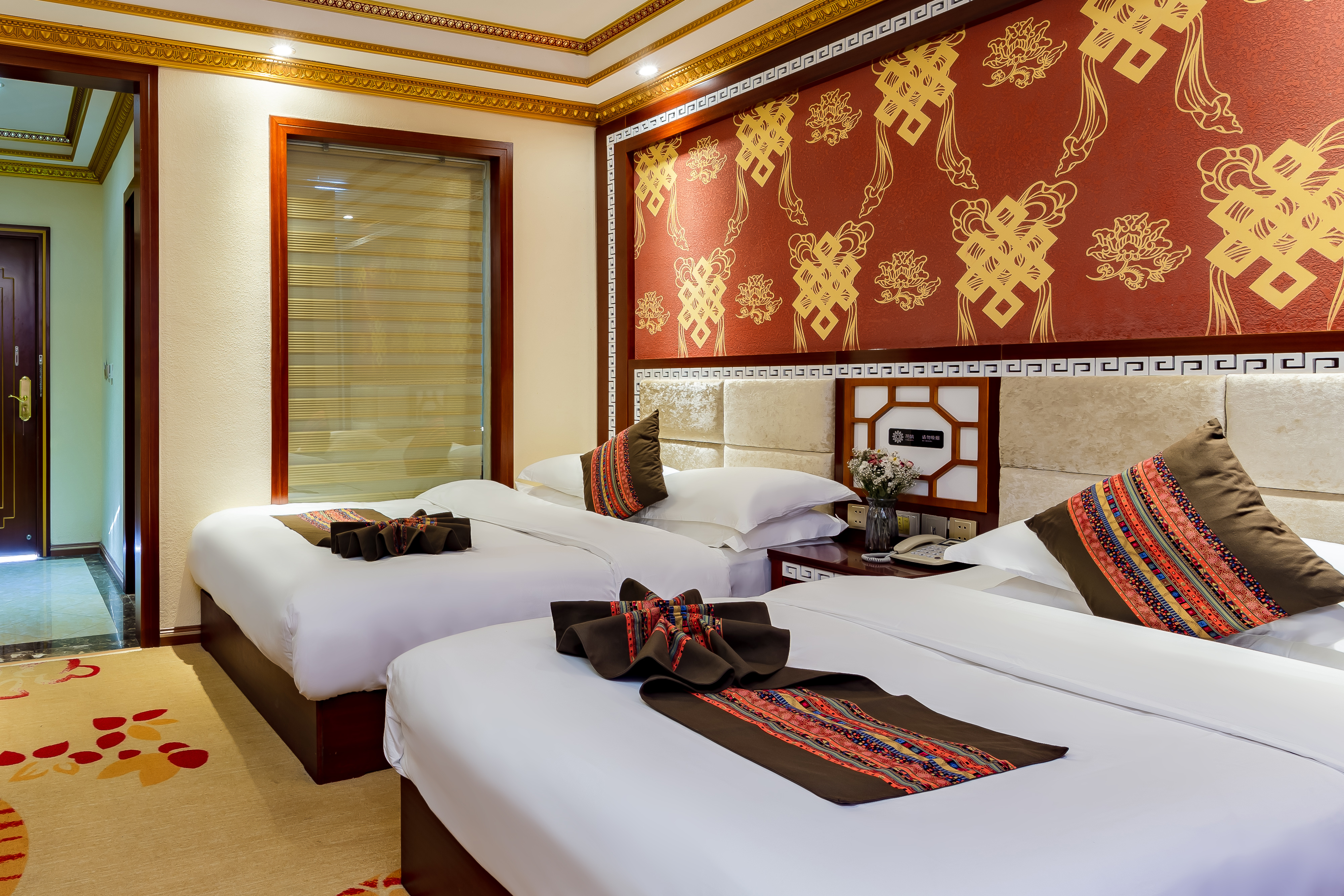 Deluxe Hotel Room - Night View (2 beds) (Floor heating)