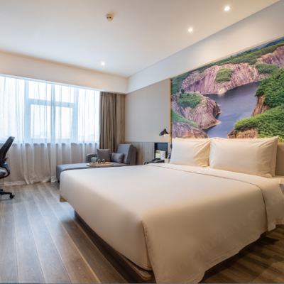 高級大床房（普蘭特床墊+記憶枕+小冰箱） 長沙晚報大道亞朵酒店優惠