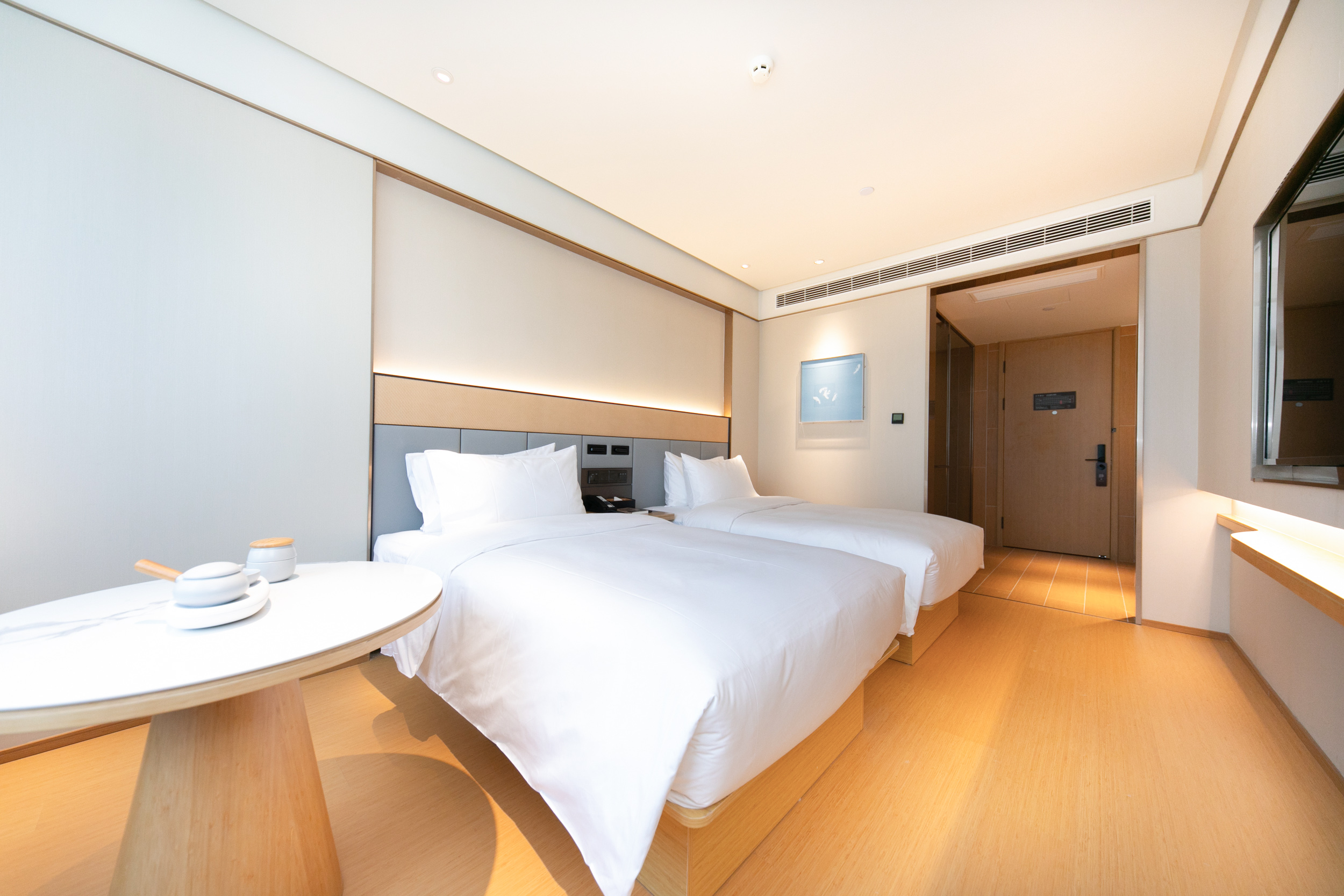 双床房（ 65寸投屏大电视+金可儿床垫）