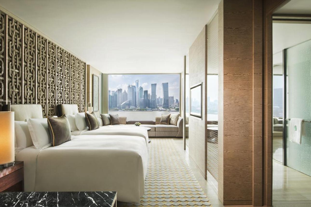 外滩全江景双床房|圆形泡池浴缸|东方明珠景观