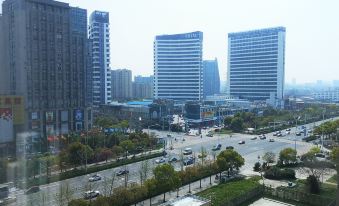 Qingfeng Apartment Hotel