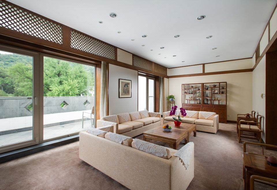 山景景觀大床套房