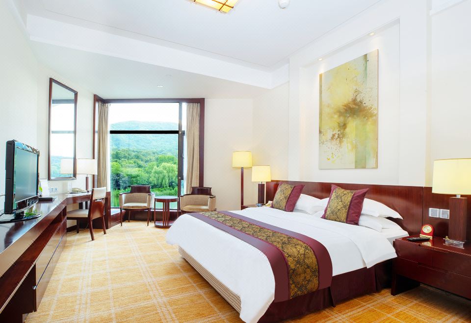 紫金樓·高級大床房 -悠享森系氧吧