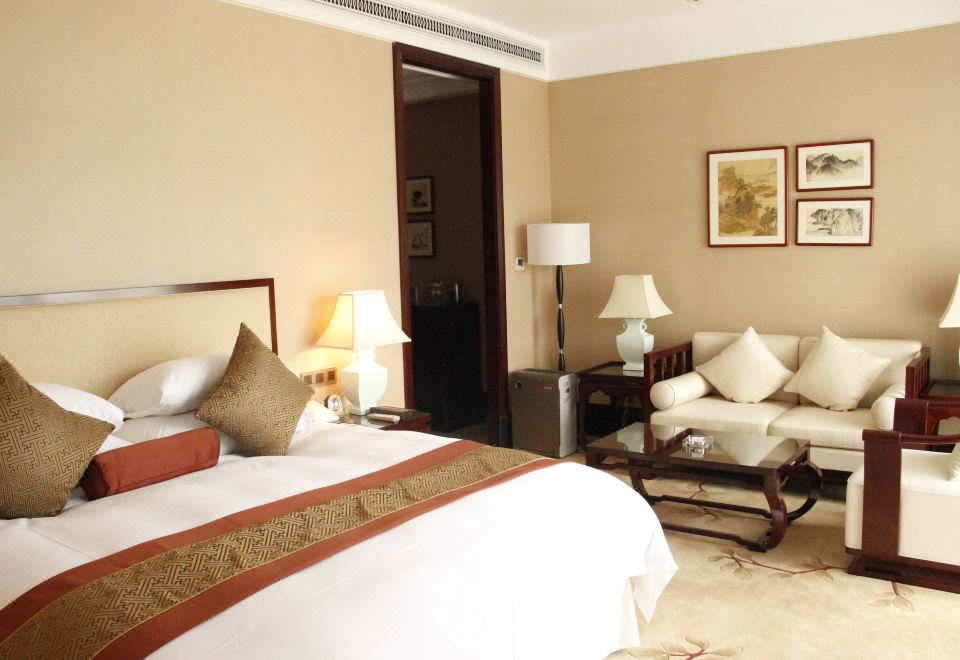 Kaiyuan Suite