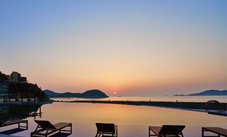 Crowne Plaza Ningbo Xiangshan Sea View - Housity