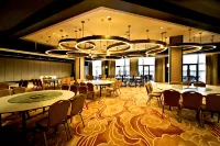 Chishui Yangtze Peninsula Hotel