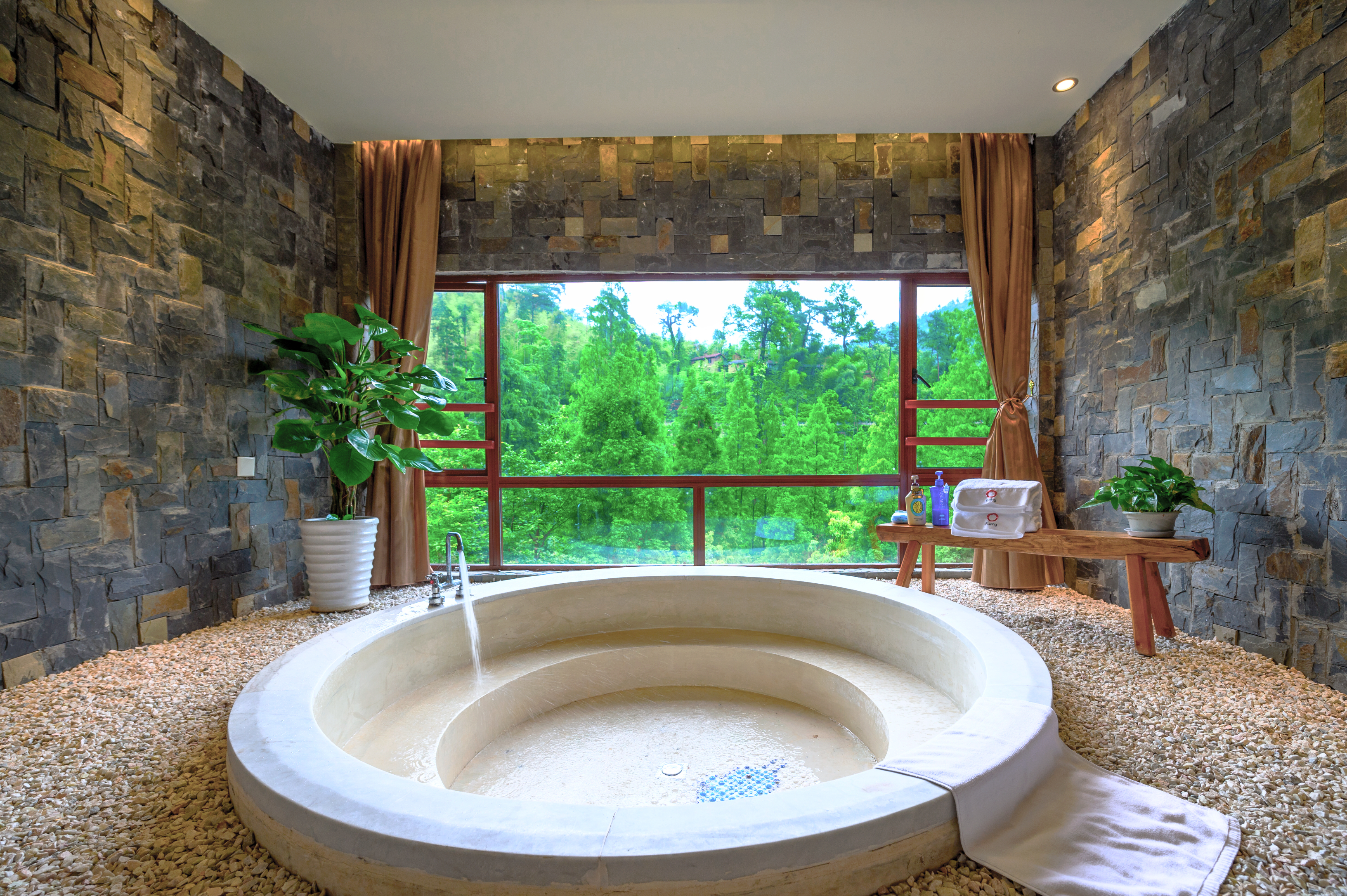 禅林套房（网红泡池+茶台）