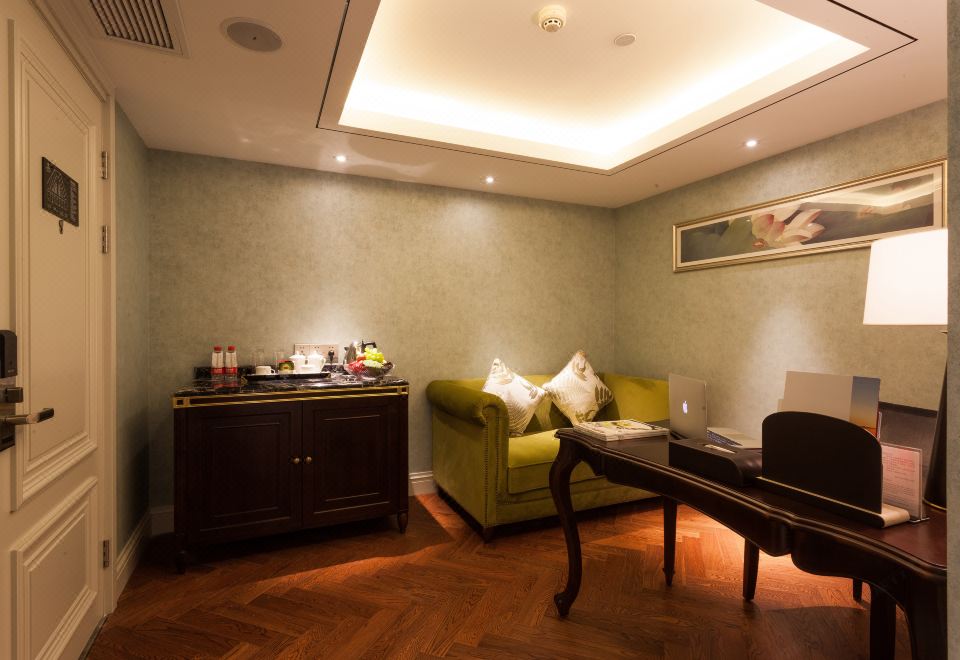 雅韻行政商務房