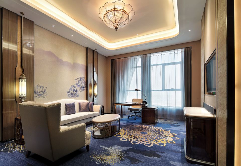 豪华套房 （奢享空间+深睡床垫+加湿器+高端洗护品）