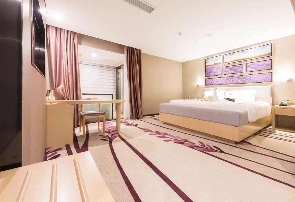 Lavande Hotel (Heyuan Wanlongcheng)Premier Romantic Room