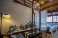 Hongjiang Qianyang Ancient City Yunju Hotel