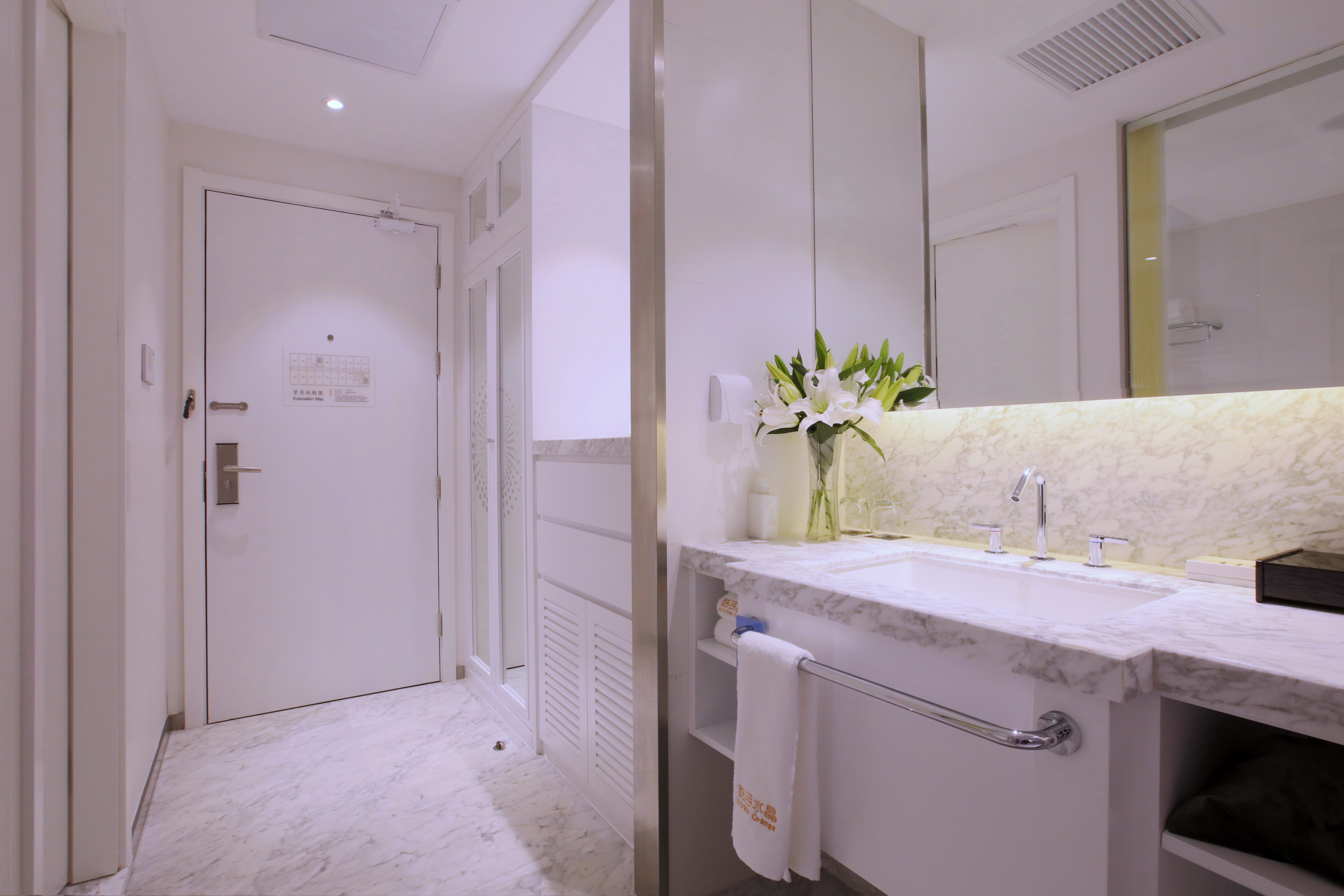 盗梦太空（电视投屏+小冰箱）