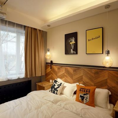學霸大床房 Lazybee懶蜂窩國際青年旅舍（瀋陽彩塔夜市店）優惠
