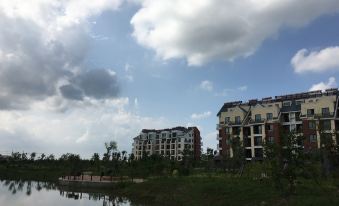 Weihaiyuehua Apartment