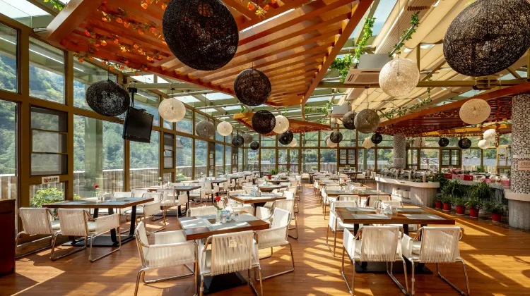 ホワティエン チョイスホテル 食事・レストラン