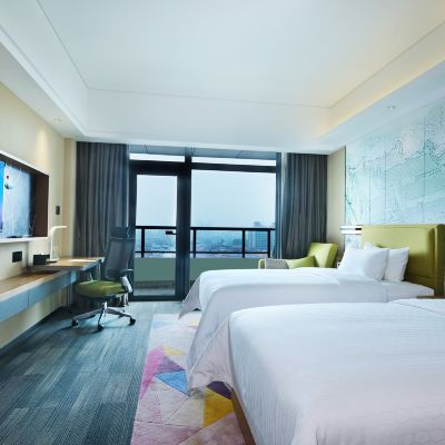 高級園景雙床房 佛山西樵山希爾頓歡朋酒店優惠