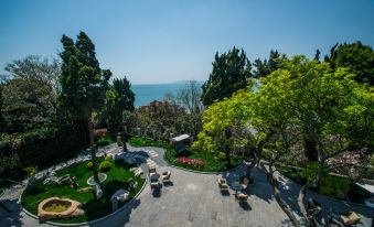 Fanghua Cafe & Luxury  Boutique Accommodation