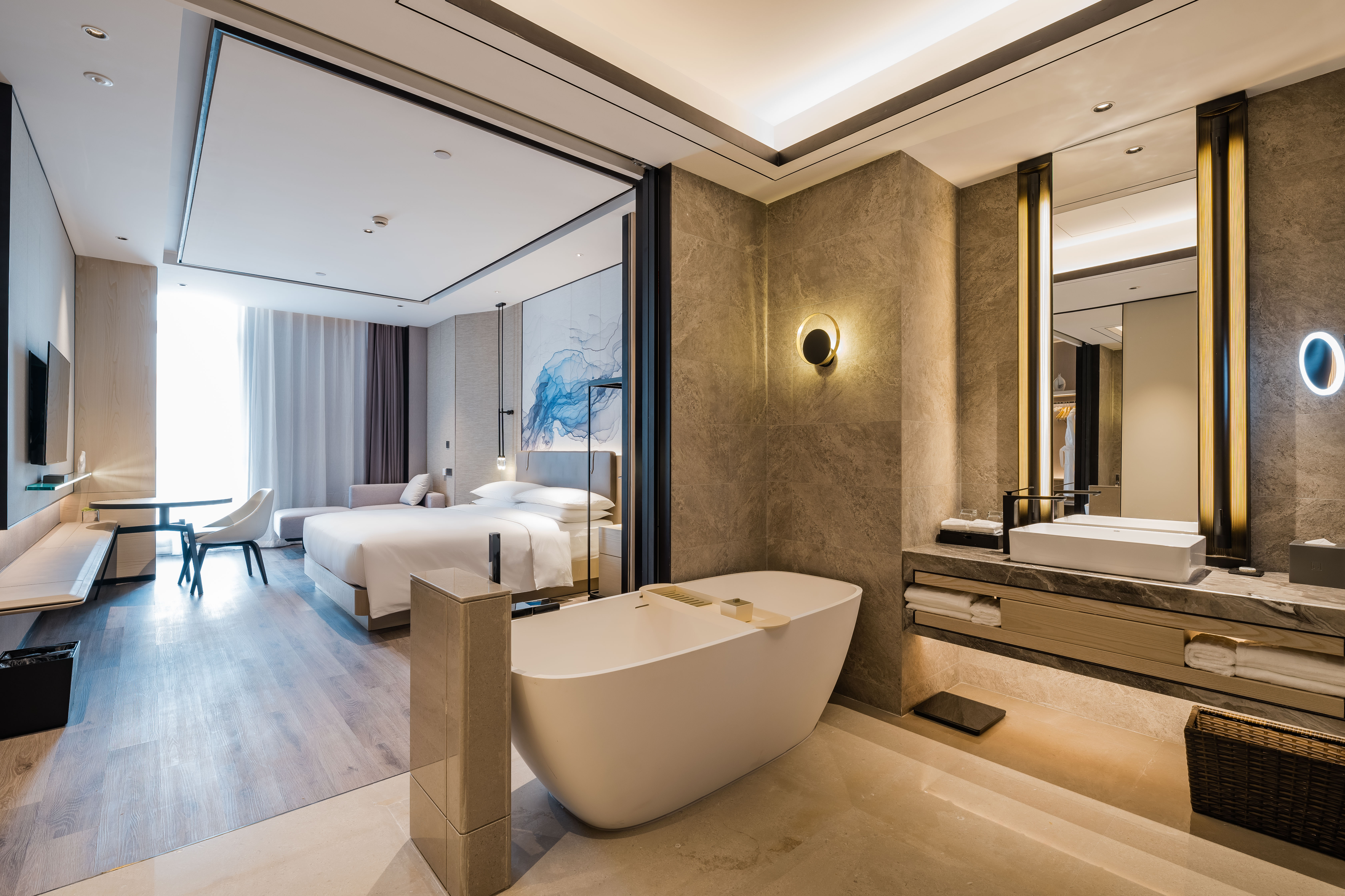 行政豪华房（浴缸+冰箱+手机投屏）