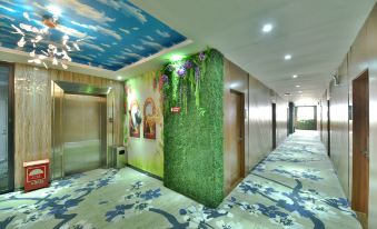 Huating Hotel (Fengzhou)