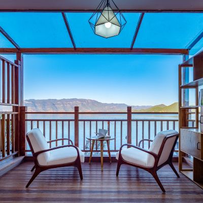 鏡泊•湖景圓床房「Landscape Space+廣角湖景+觀景浴缸」 瀘沽湖墨梵精品度假酒店優惠