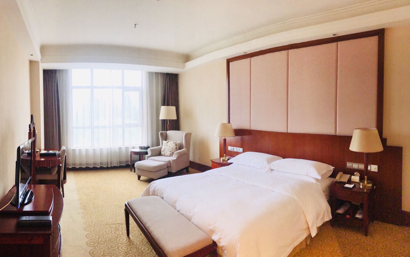 商务大床房