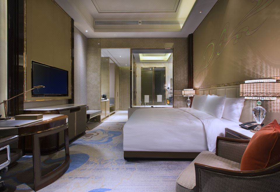 豪华大床房（悦享城景+妙梦深睡床垫）