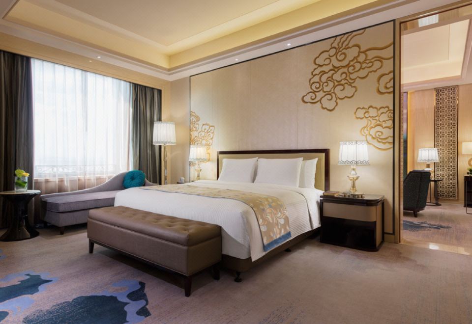 董事套房（畅享欢乐时光+高楼层风景尽收眼底）