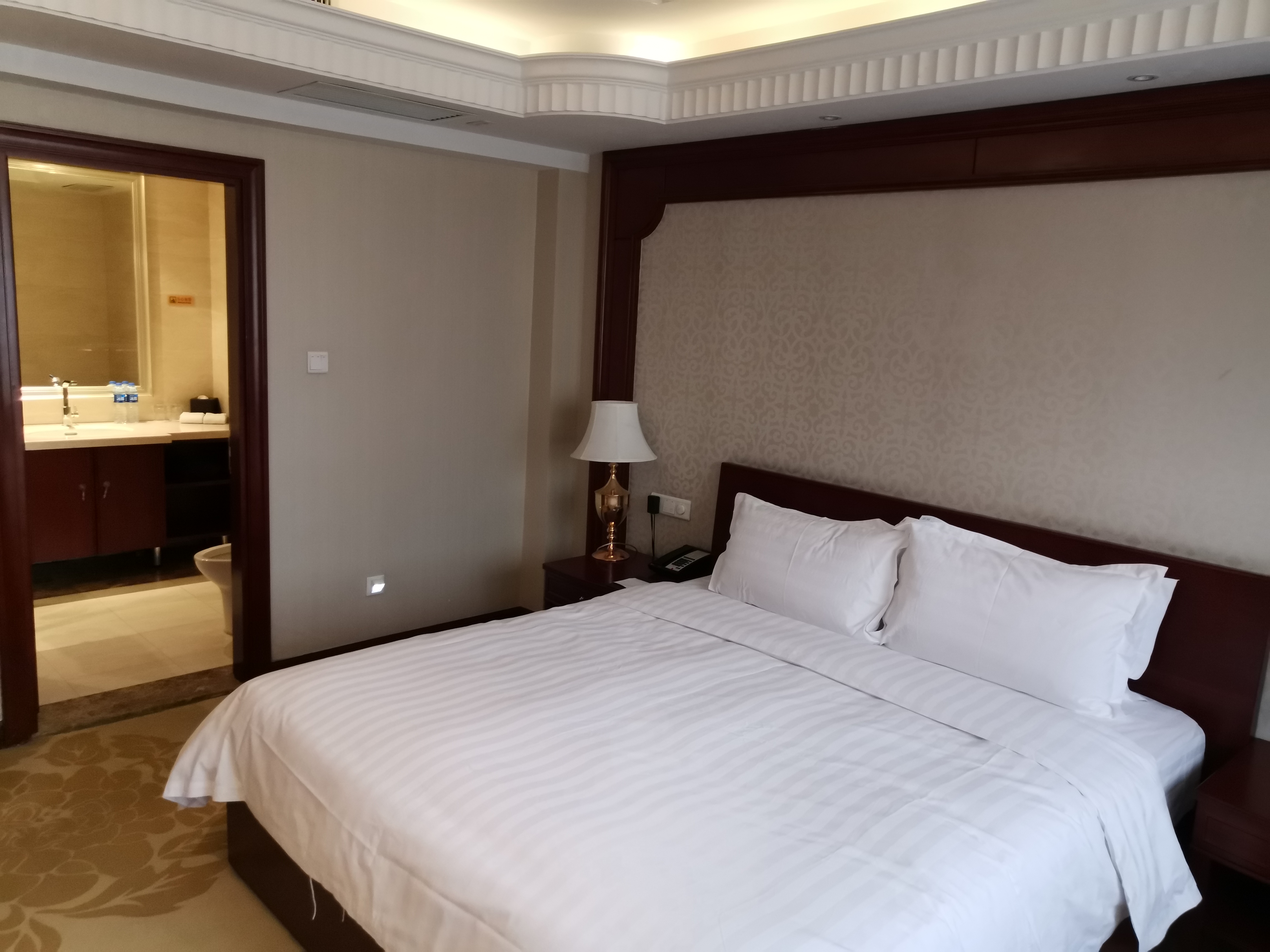 尊享大床房（小冰箱）