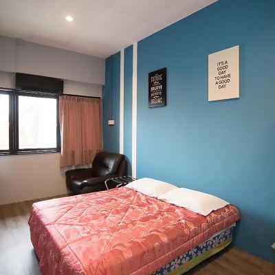 Private Double Room (Shared Bathroom & Toilet) - Adults Only