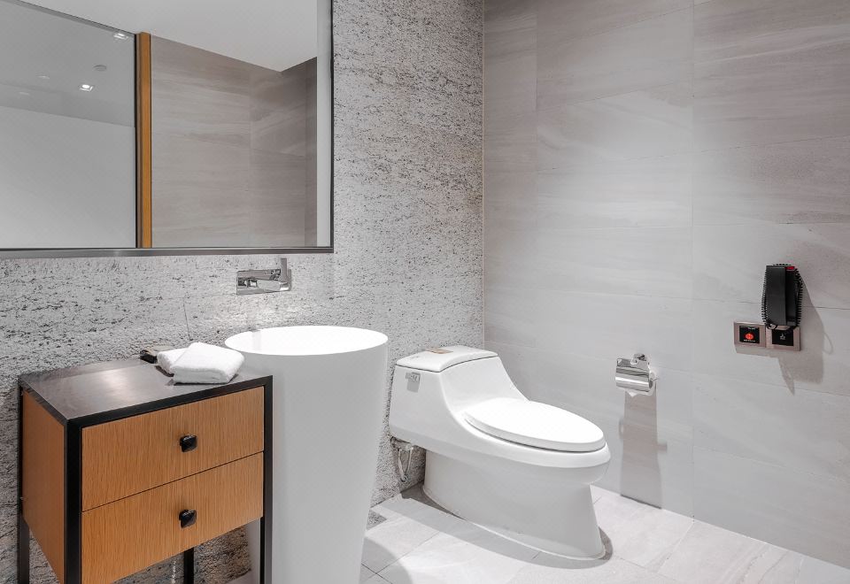 Loft复式套房（高挑空设计+私密格局）