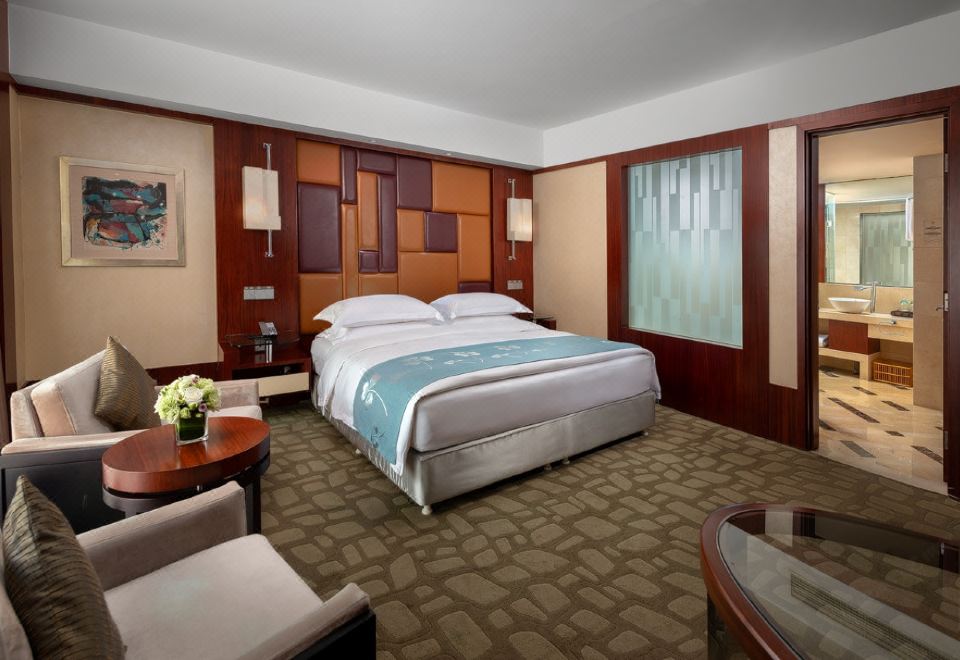 Kuntai Royal Hotel BeijingExecutive Deluxe Room