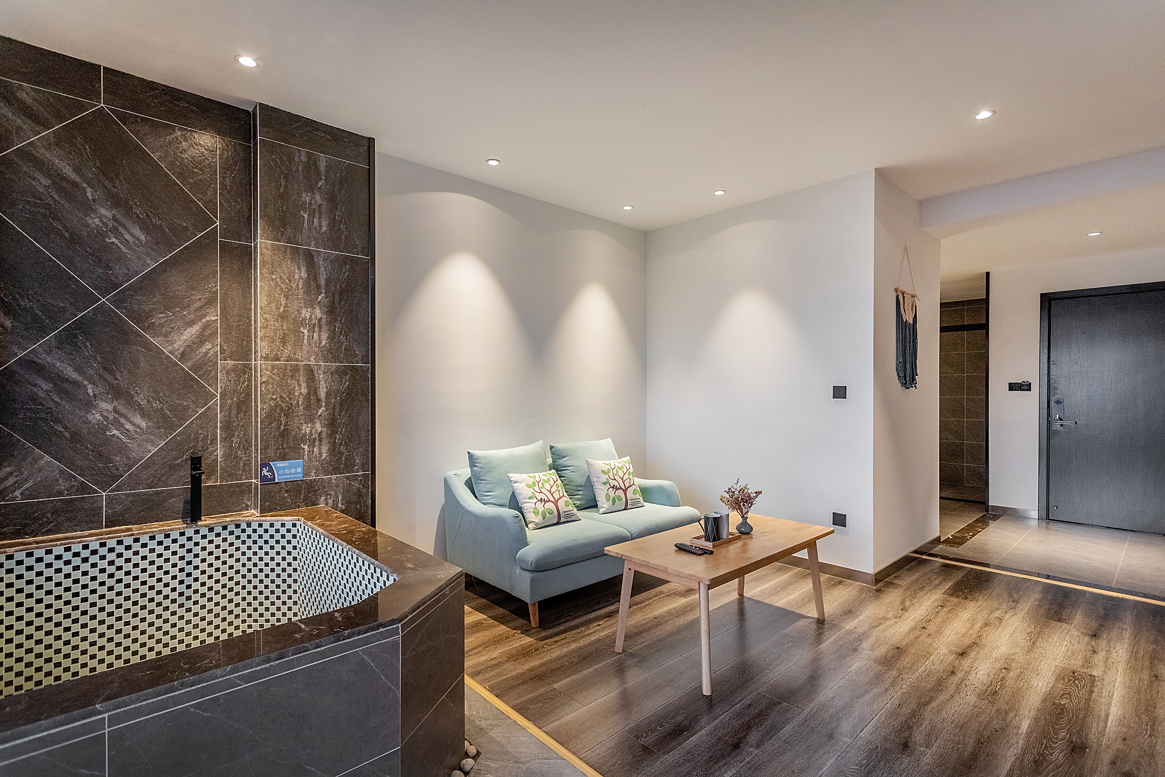 既见·全湖景泡池家庭套房+星空玻璃顶+帐篷