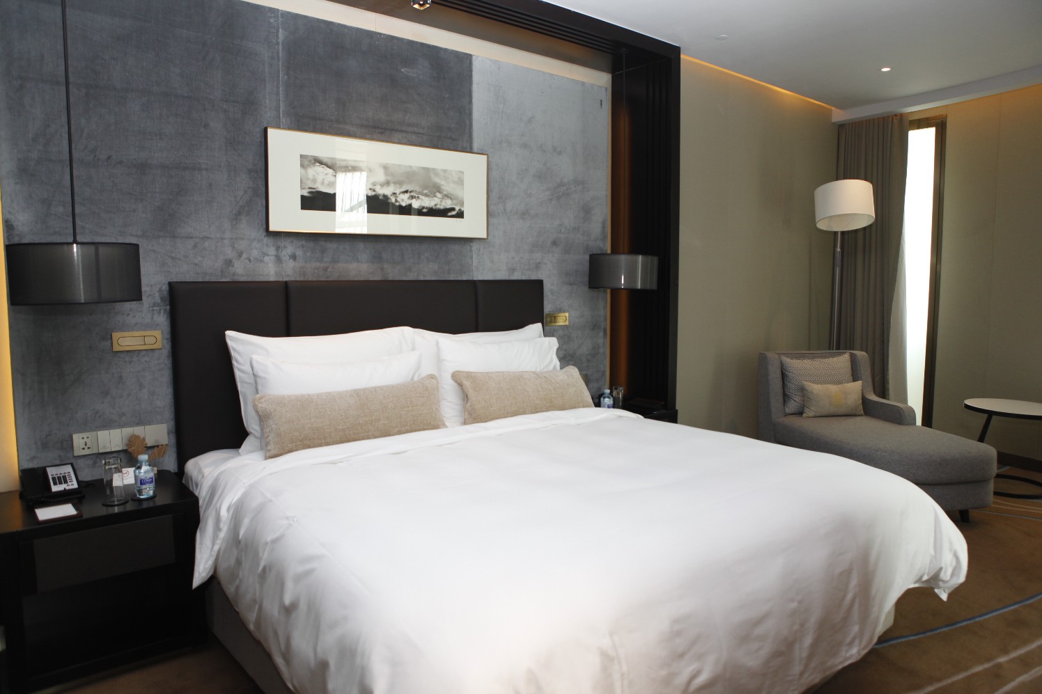 家庭尊荣城景套房