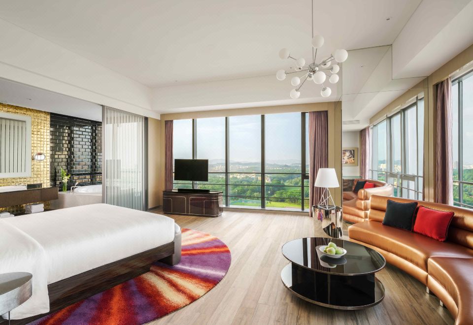 摇滚尊尚全景房（超大圆形浴缸）