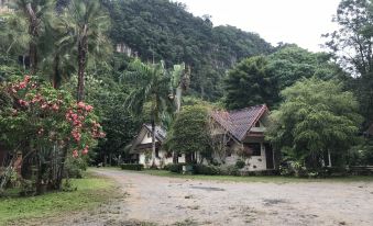 La-Ngu Phupha Resort