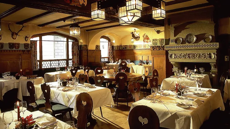 ヴィルデン マン 食事・レストラン