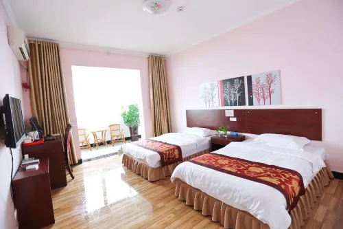 Gold Coast Hotel