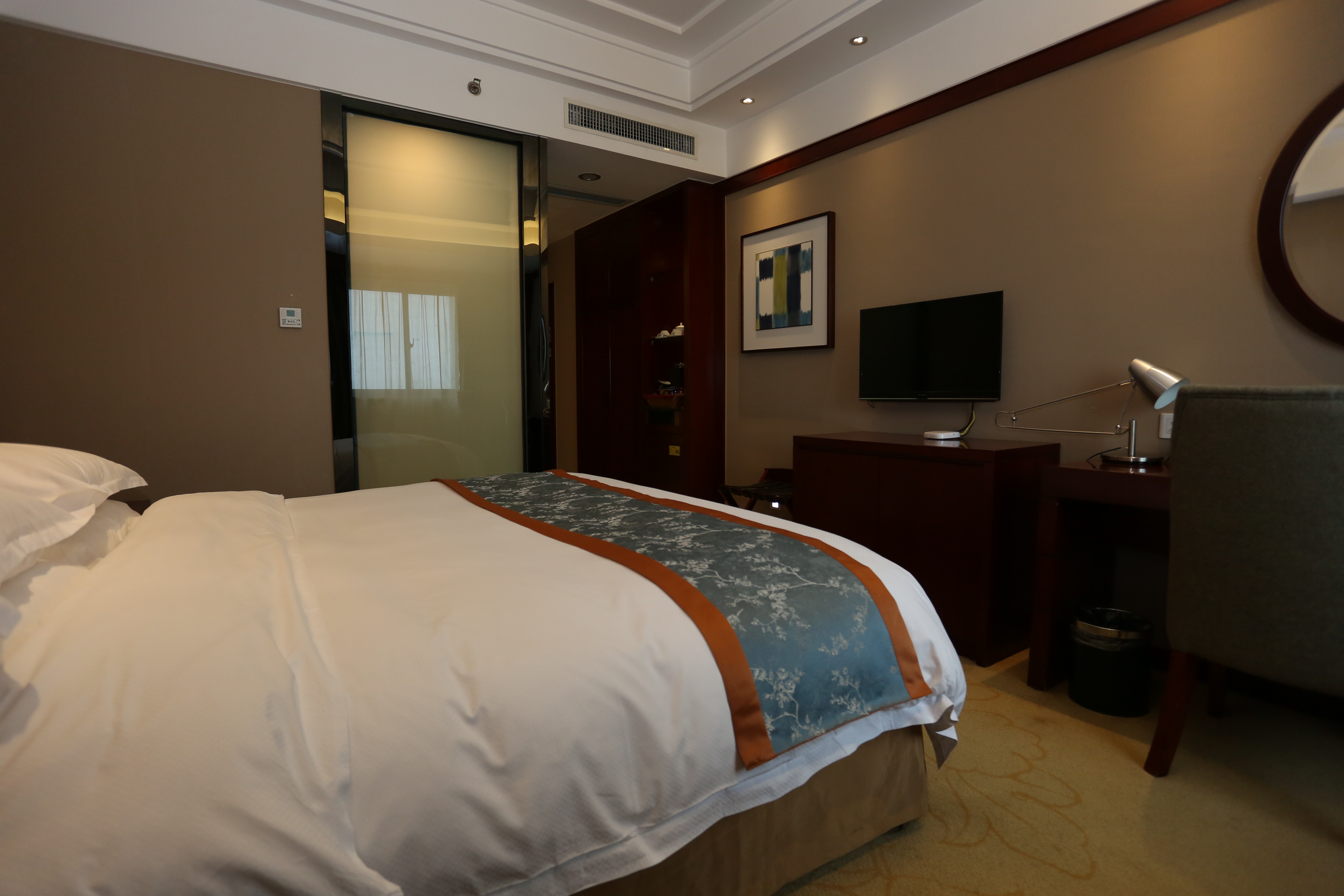 智能行政大床房