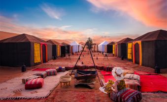 Kuanglang Desert Camping Base